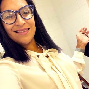 Meet your Posher, Sheila T